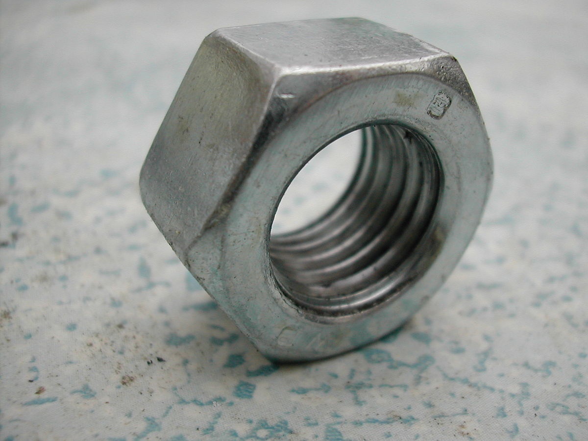 1200px-Hex_nut.JPG